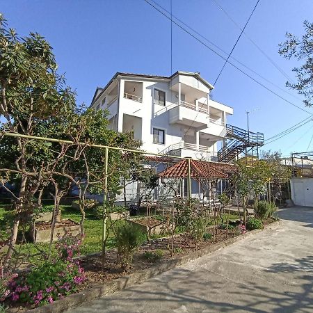 Villa Osmani Durrës Exterior foto